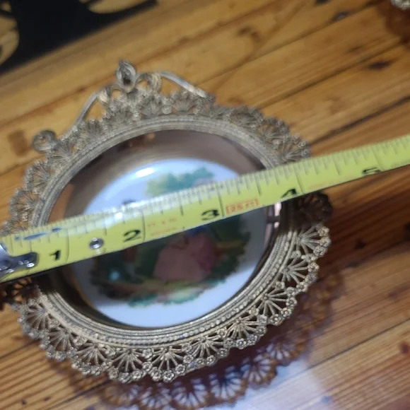 Vintage Gold Framed Decorative Plates - Picture 6 of 6